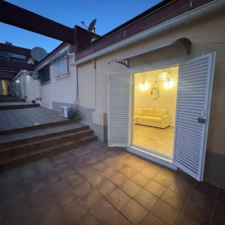 Piso Luminoso Cerca De La Playa Apartamento
